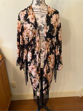 Beautiful Stories Kimono Black Pink Peach Floral Size L ELNC